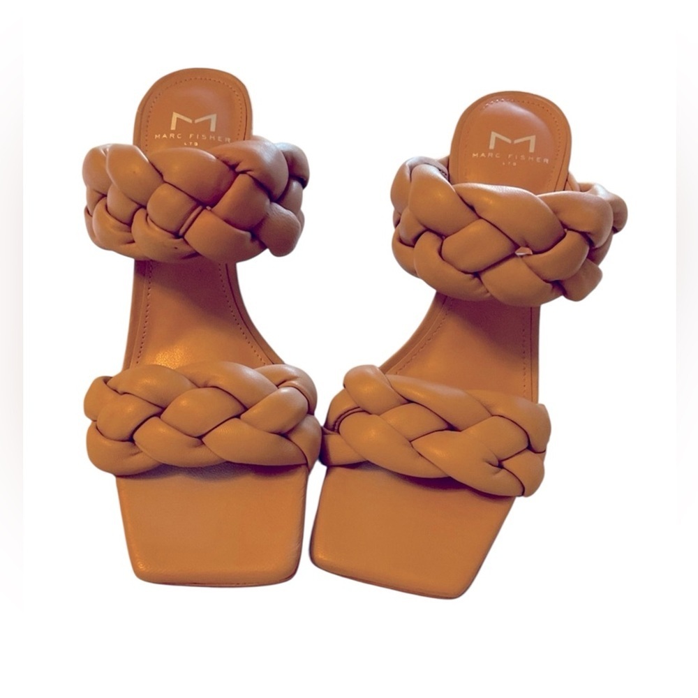 Marc Fisher Women Hammy Heeled Slide Sandals Size 61/2 Beige